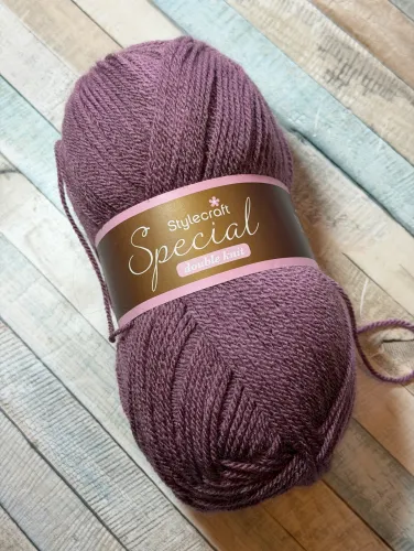 Grape - Stylecraft Special DK Yarn - Shade 1067